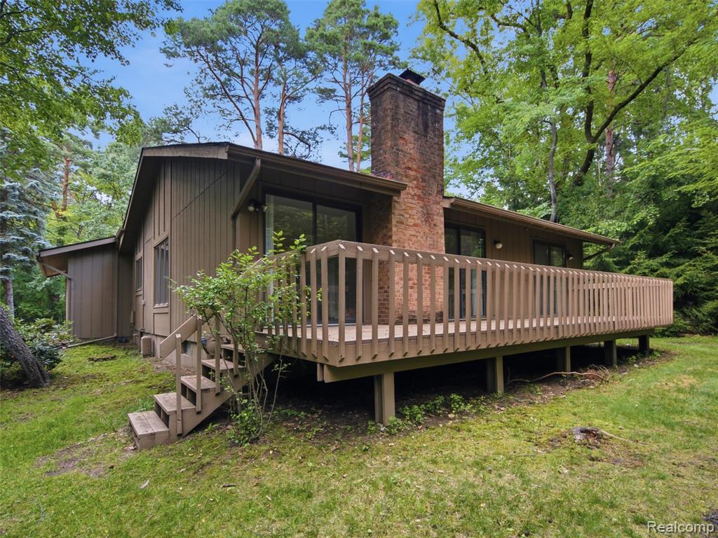 2281 Forest Glen, West Bloomfield, MI 48324