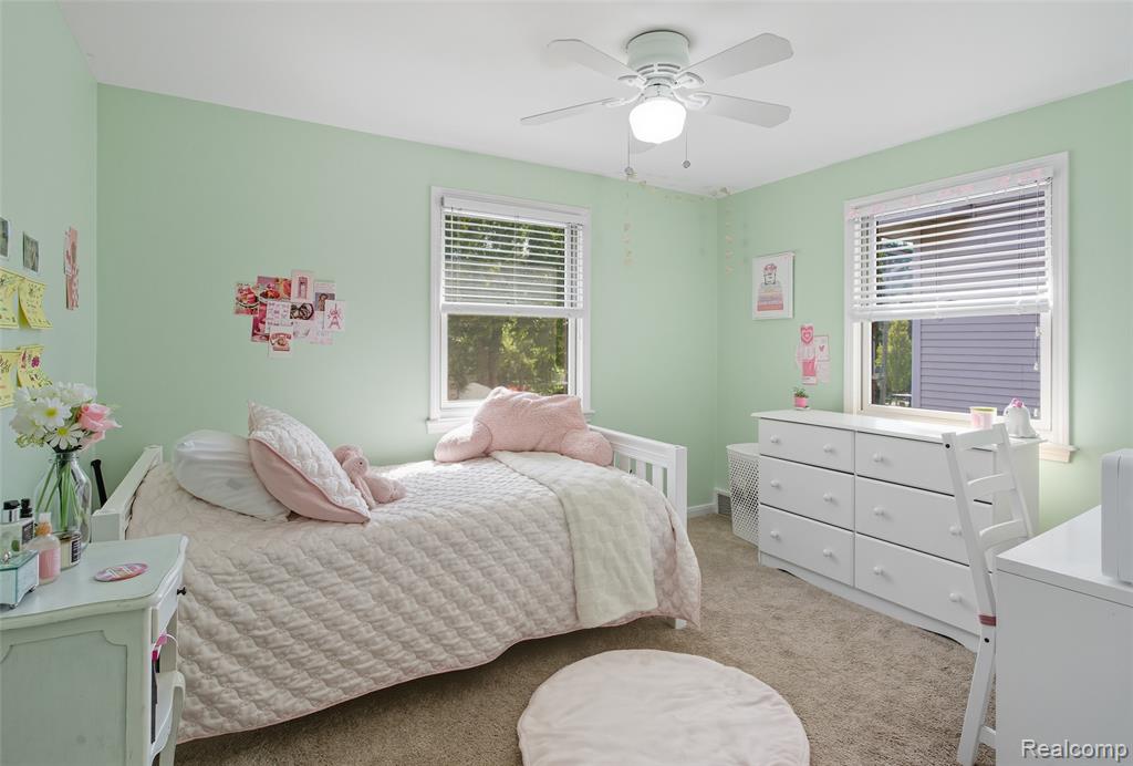 10554 Nadine Avenue, Huntington Woods, MI — Photo 25
