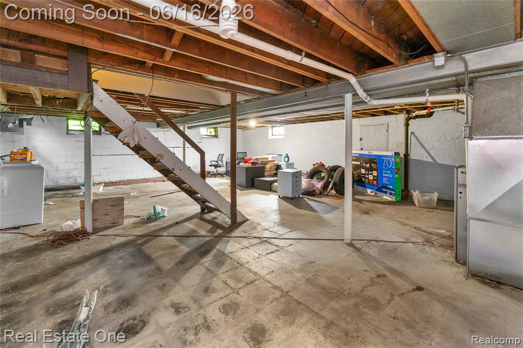 5200 Chalmers Street, Detroit, MI 48213 — Photo 17