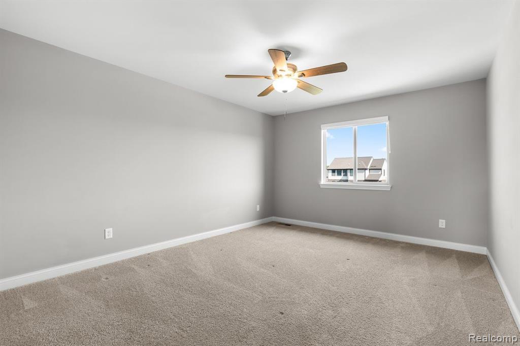 54806 BLACK HILLS Lane, Utica, MI 48316 — Photo 30