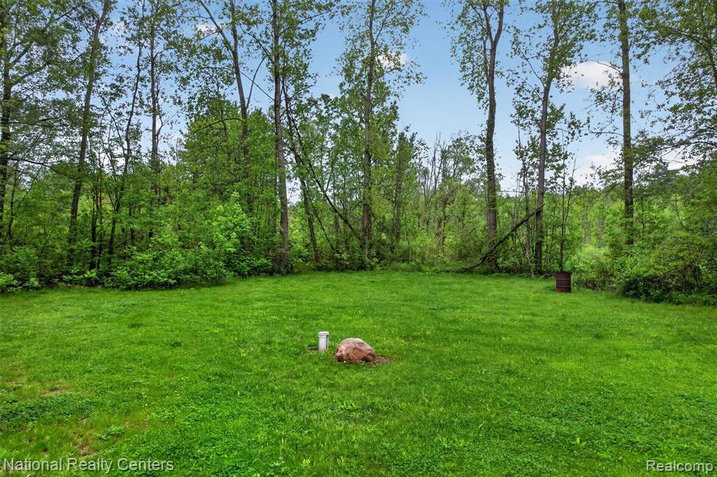7782 Golf Club Road, Howell, MI 48843 — Photo 23