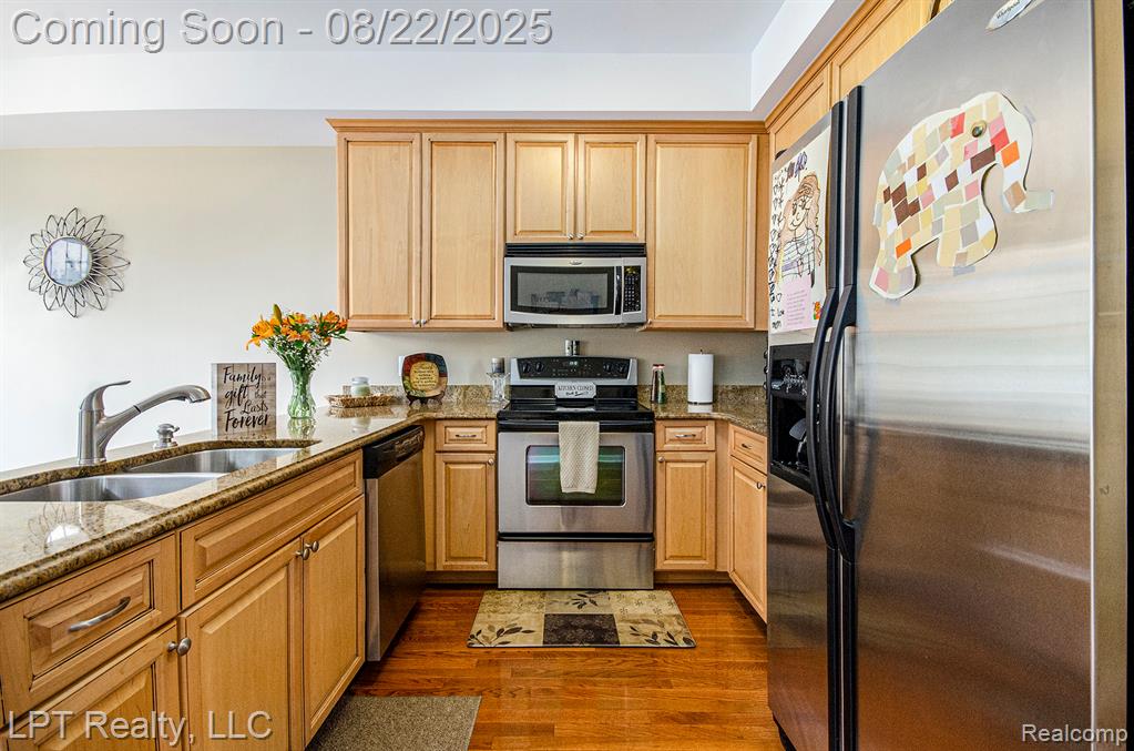 53043 CELTIC Drive, Shelby Twp, MI 48315 — Photo 16