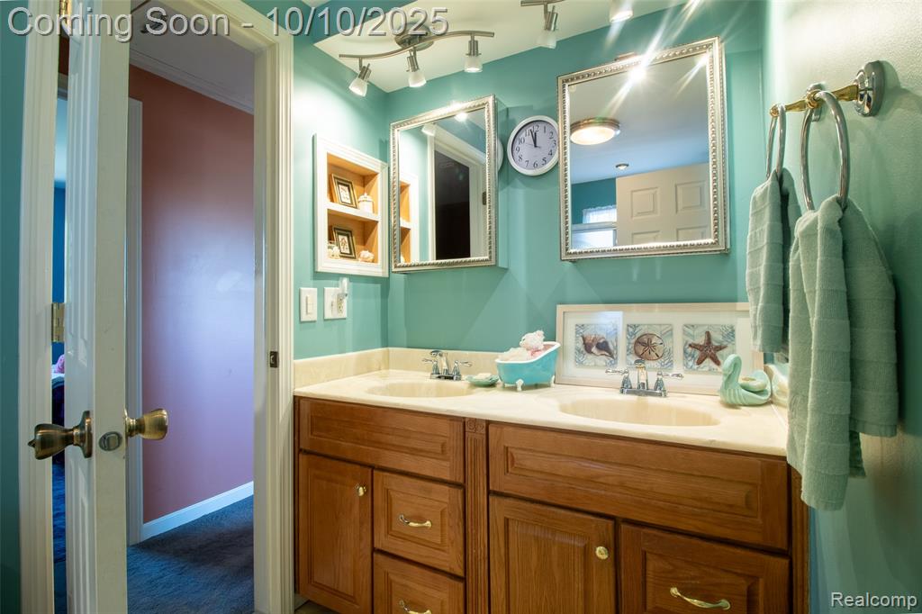 22321 N Fairway Drive, Woodhaven, MI 48183 — Photo 34