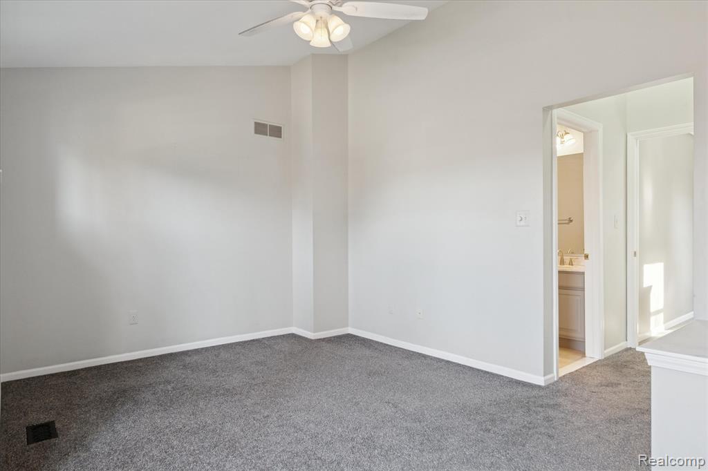 5585 Woodruff Shore Drive, Brighton, MI, 48116