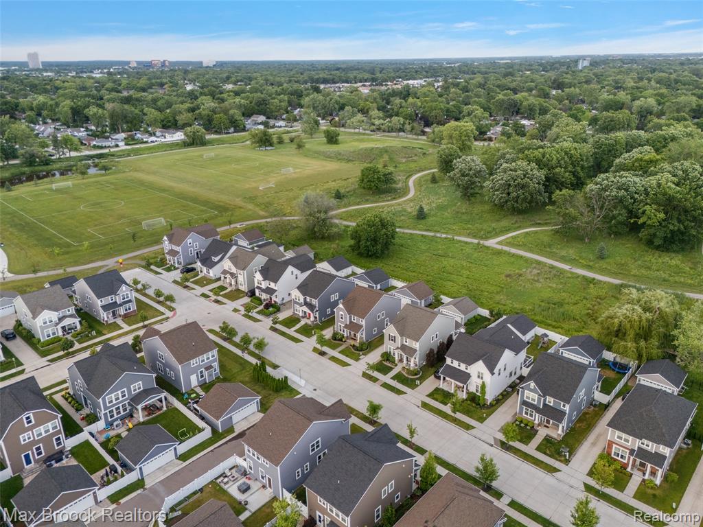 4260 Kent Road, Royal Oak, MI 48073 — Photo 37