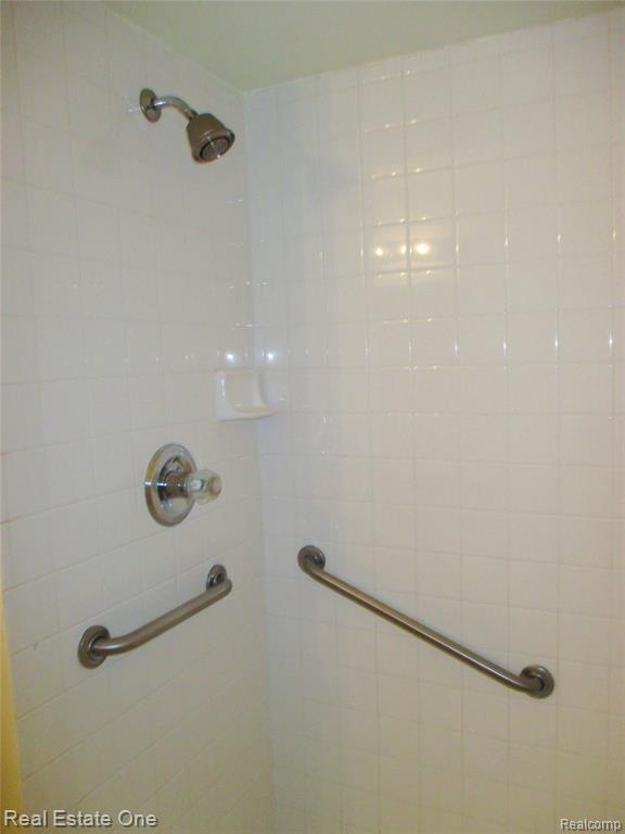 44982 Marigold Drive, Sterling Heights, MI 48314 — Photo 7