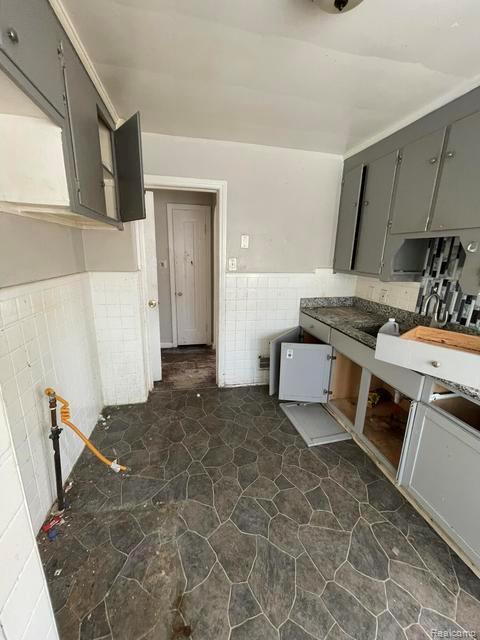 9205 McKinney Street, Detroit, MI 48224 — Photo 5