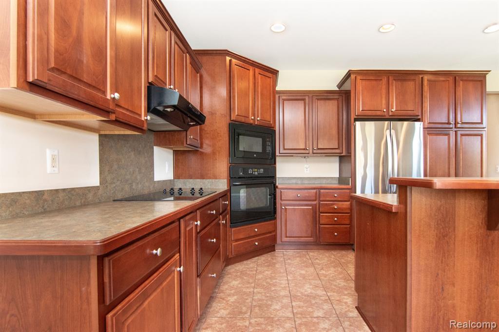 2481 ANDREW THOMAS Trail, Ann Arbor, MI 48103 — Photo 20