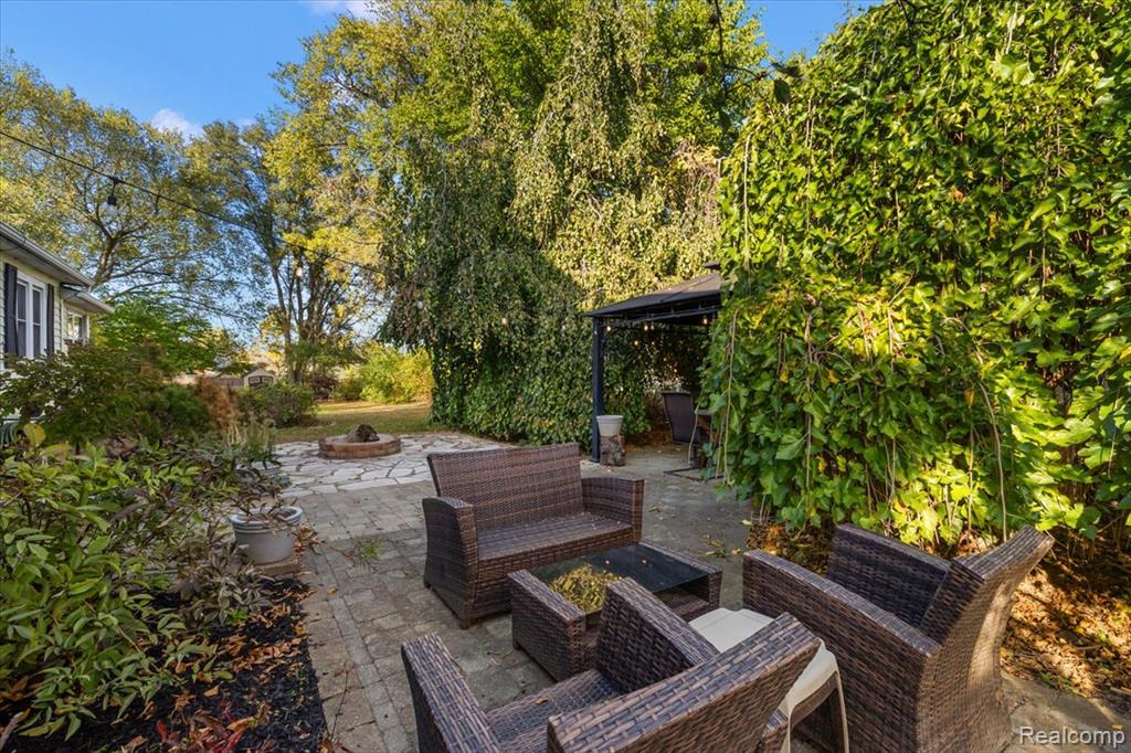 5815 Chicago Road, Warren, MI 48092 — Photo 10