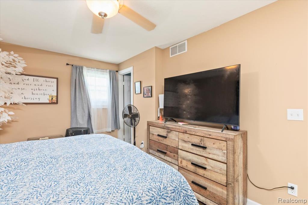 607 W Henry Street, Charlotte, MI 48813 — Photo 26