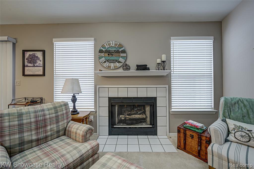 458 N Oak Drive, Commerce Twp, MI 48390 — Photo 12