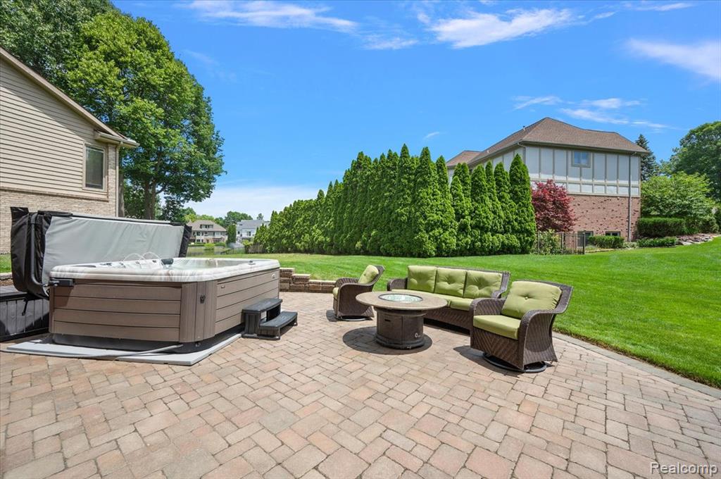 4417 Island View Drive, Waterford, MI 48328 — Photo 3