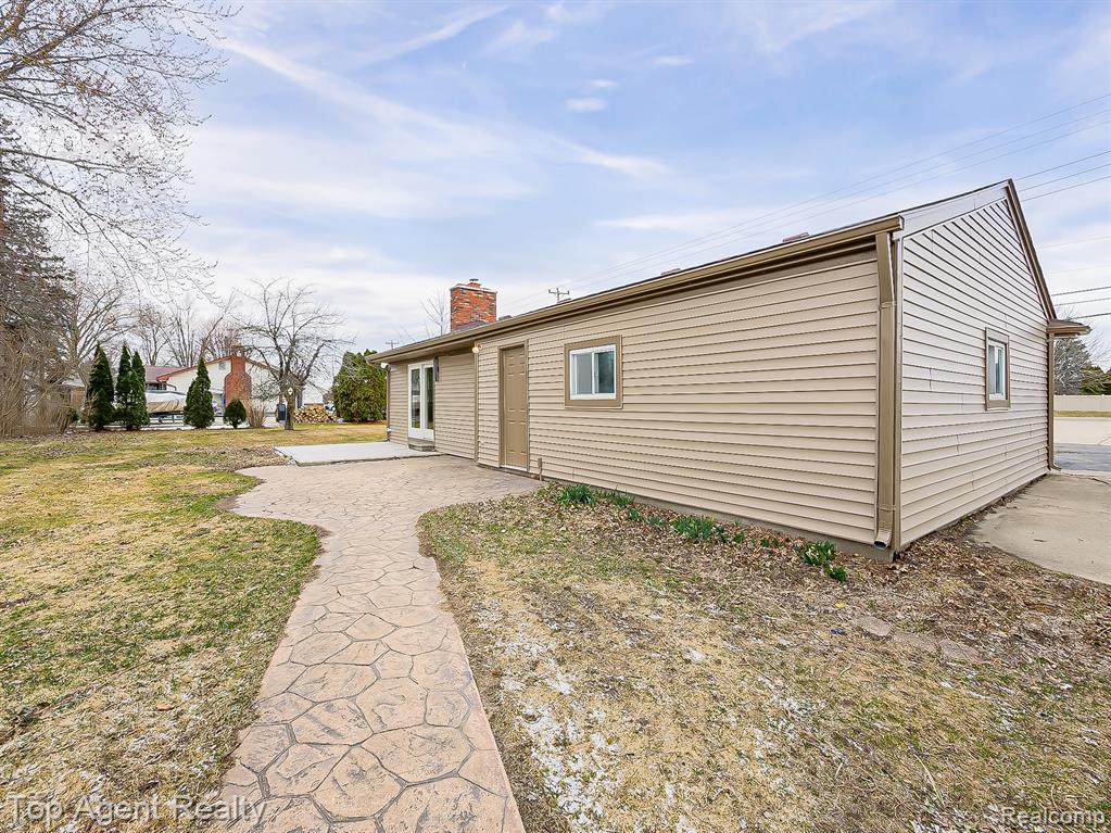20580 21 Mile Road, Macomb, MI 48044 — Photo 39