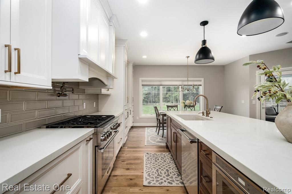 5525 Avington Parkway, Clarkston, MI 48348 — Photo 13