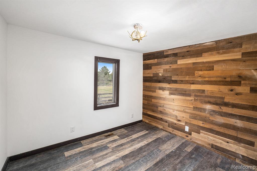 11295 E Lytle Road, Lennon Vlg, MI 48449 — Photo 10