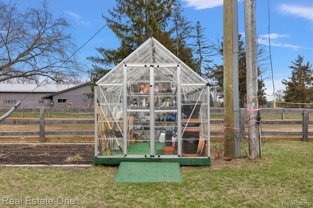 1050 Oxbow Lake Road, White Lake, MI — Photo 5