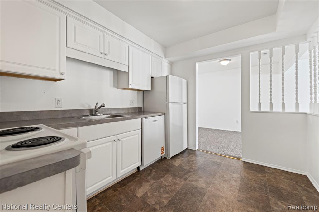 8232 Karam Boulevard, 1, Warren, MI 48093 — Photo 6