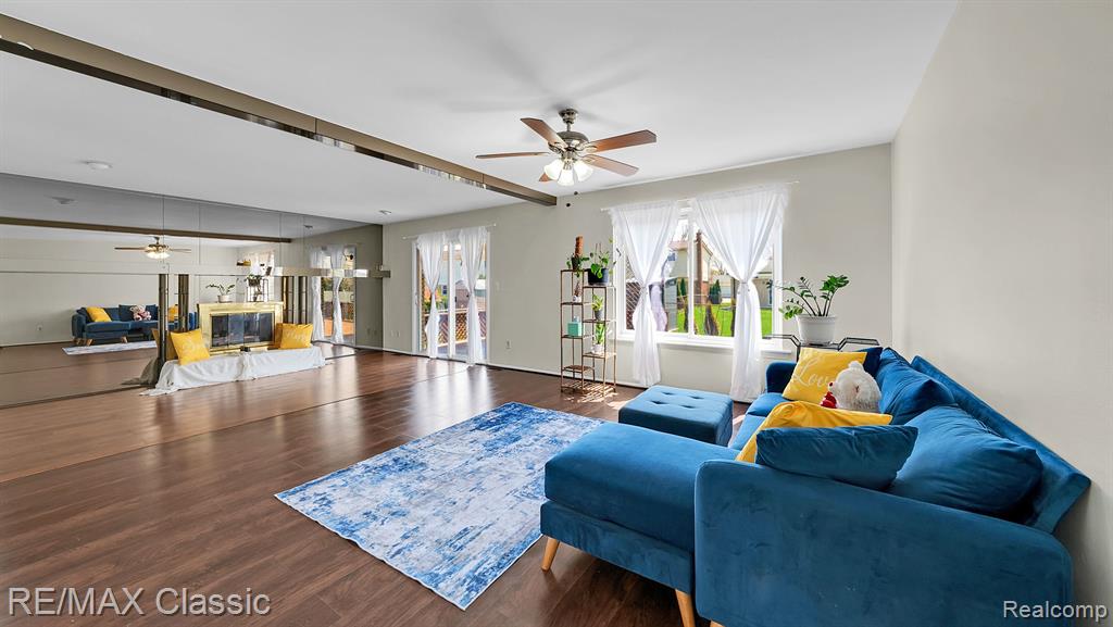 44285 SUFFOLK Court, Canton, MI 48187 — Photo 11