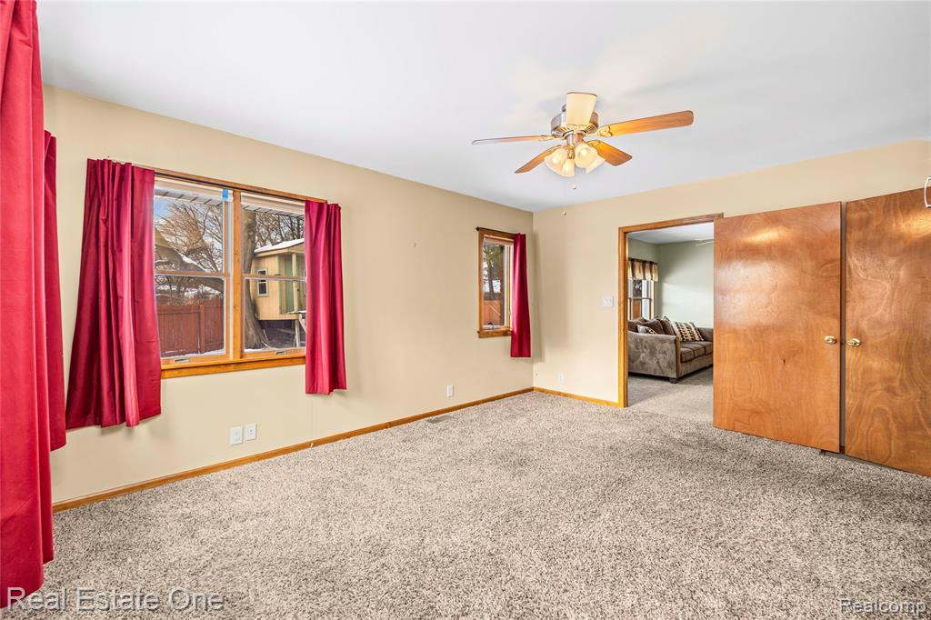 28615 Bloomfield Drive, Lathrup Village, MI 48076 — Photo 28