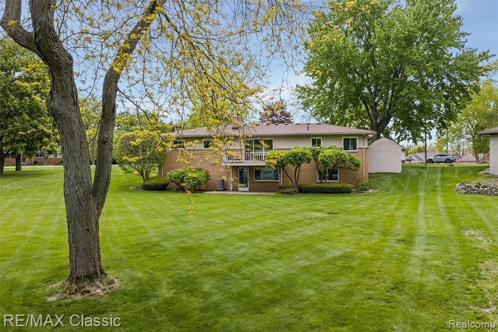 804 Bonita Drive, White Lake, MI 48383 — Photo 39