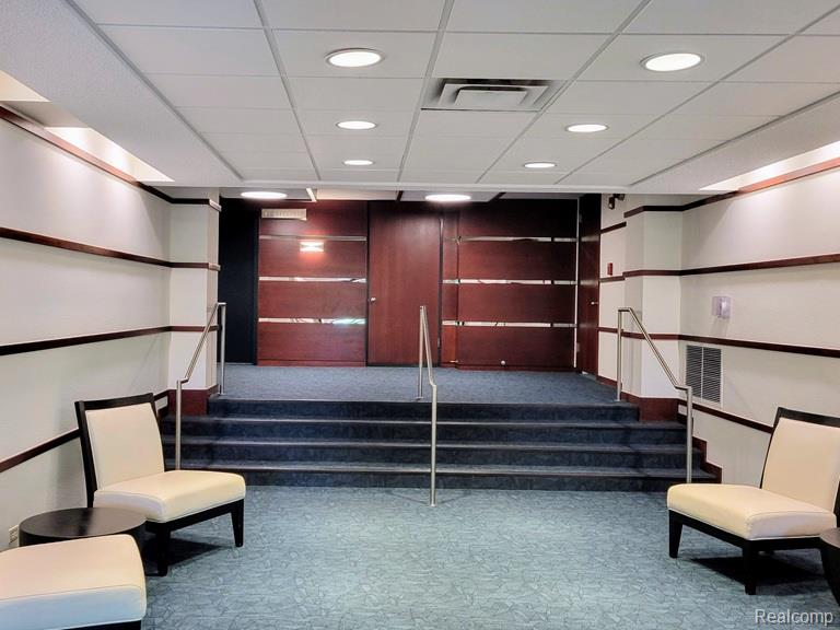 1050 Wall Street, 2E, Ann Arbor, MI 48105 — Photo 21