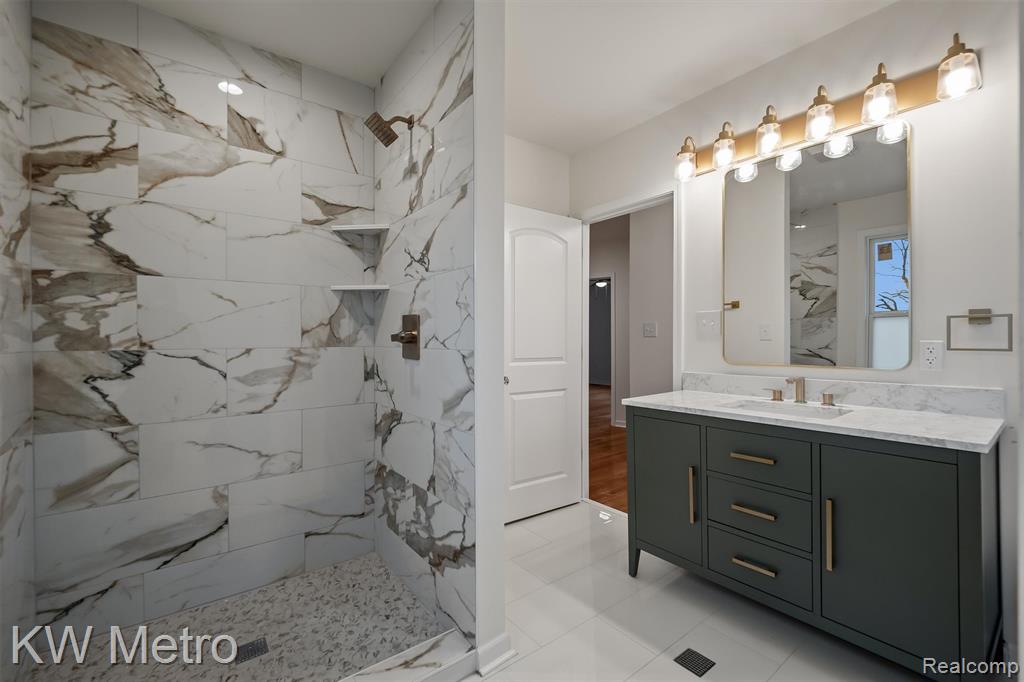 120 Tuxedo Street, Highland Park, MI 48203 — Photo 23