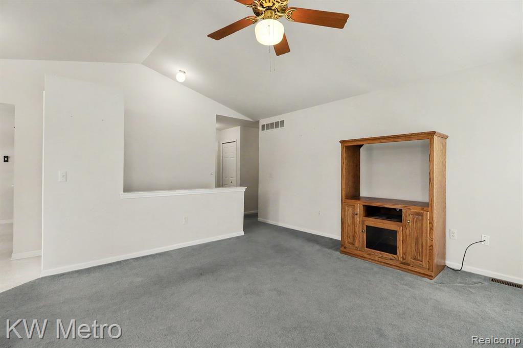 41273 Greenspire Drive, Clinton Twp, MI 48038 — Photo 8