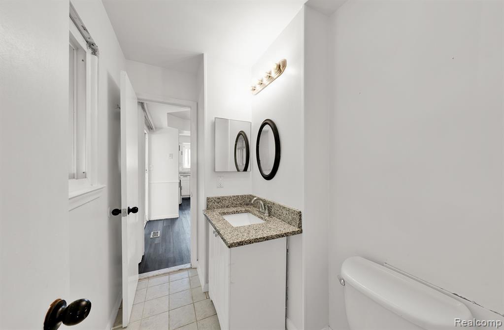 8862 OPORTO Street, Livonia, MI 48150 — Photo 13