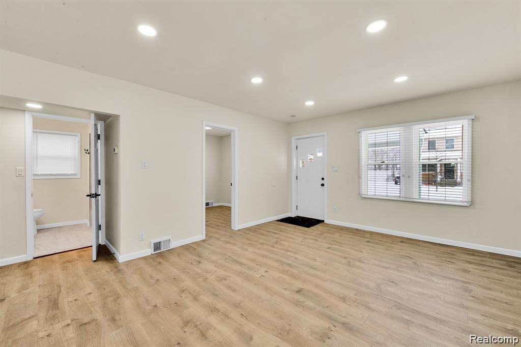 540 CAMDEN Street, Ferndale, MI 48220 — Photo 4