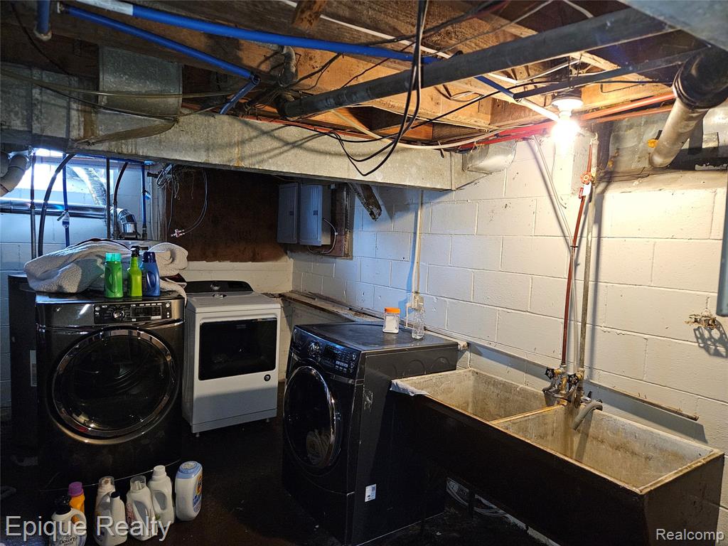 4645 Chatsworth Street, Detroit, MI 48224 — Photo 32