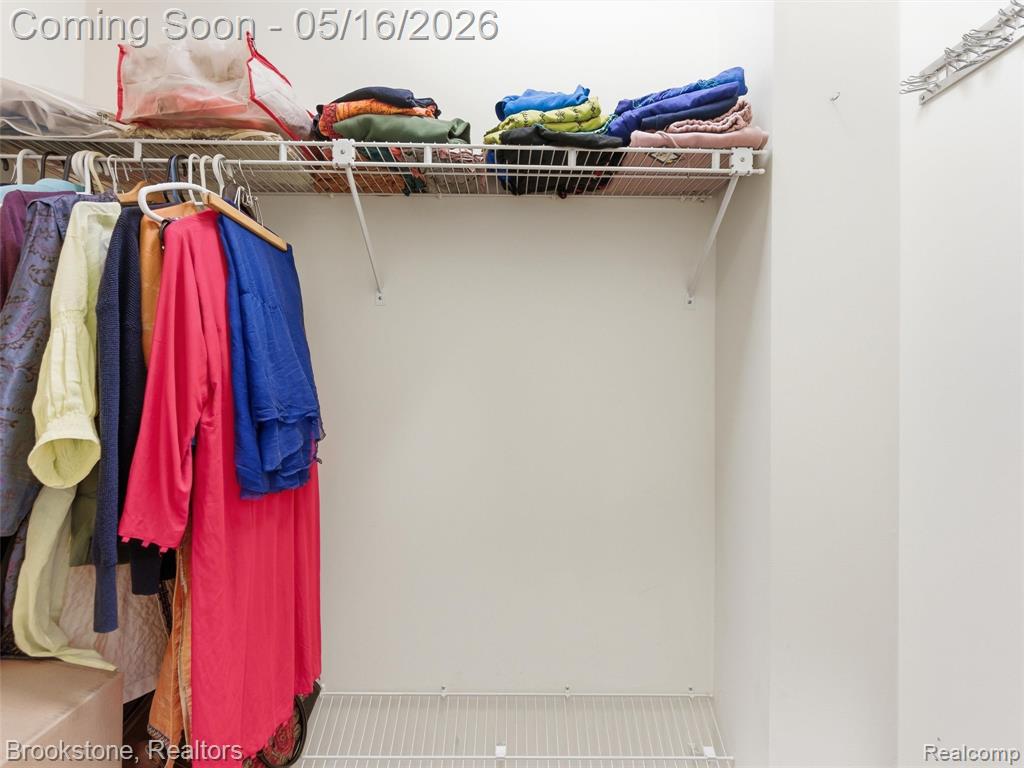 47318 Cider Mill Drive, Novi, MI — Photo 27