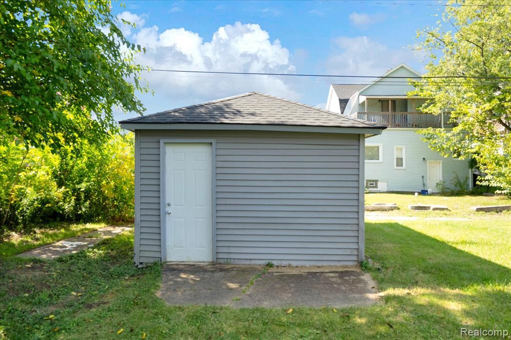 2509 Beals Street, Detroit, MI 48214 — Photo 29