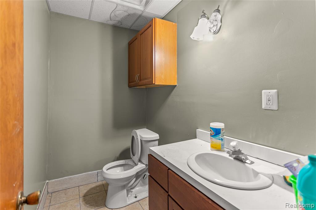 12062 Broadstreet Avenue, Detroit, MI 48204 — Photo 16