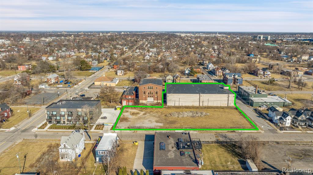 560 CUSTER Street, Detroit, MI 48202 — front exterior