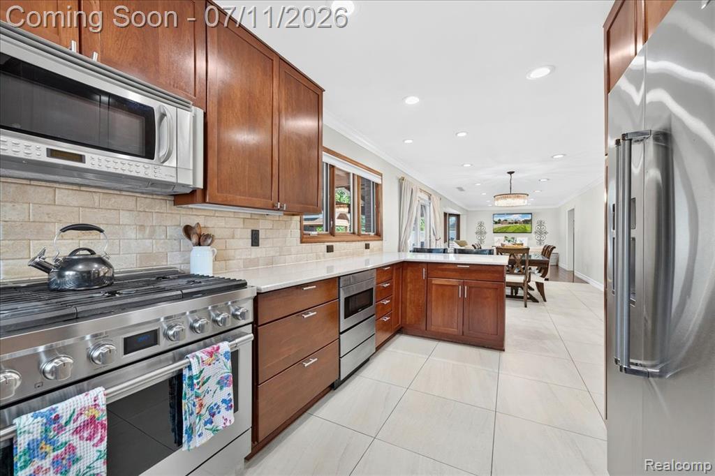 23750 E River Road, Grosse Ile, MI 48138 — Photo 11