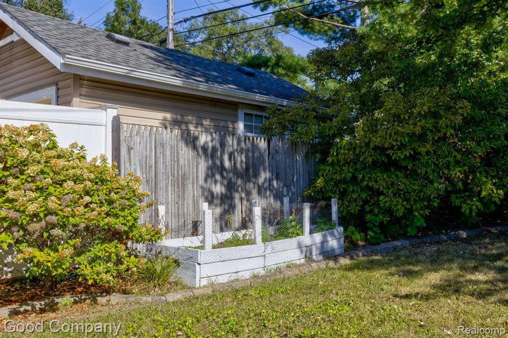713 S Pleasant Street, Royal Oak, MI 48067 — Photo 48