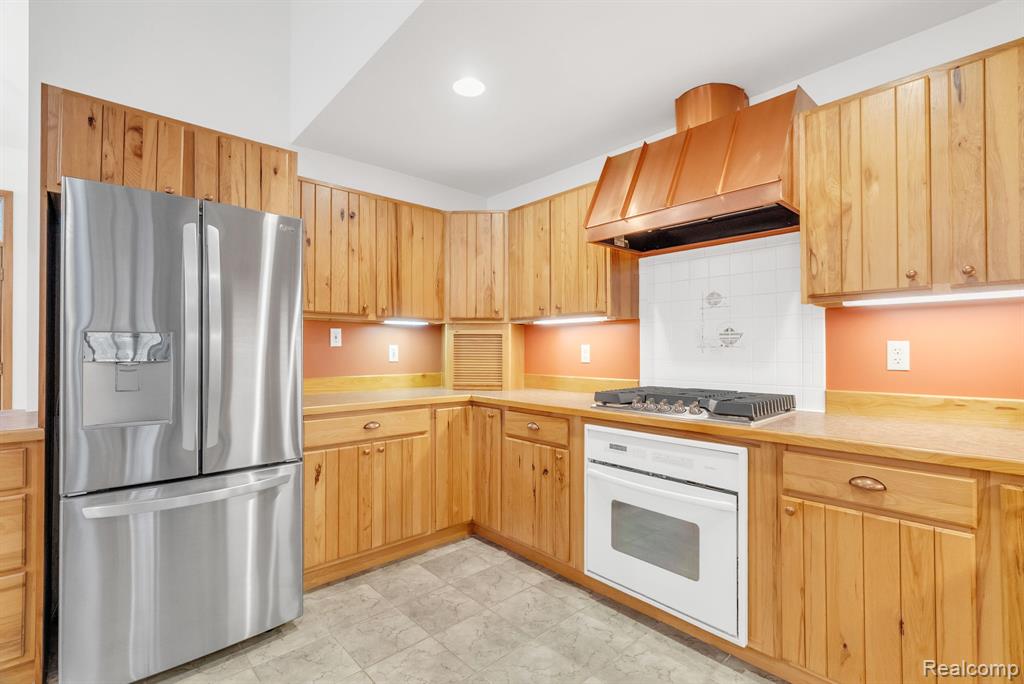 425 Rosell Road, Holly, MI 48442 — Photo 10