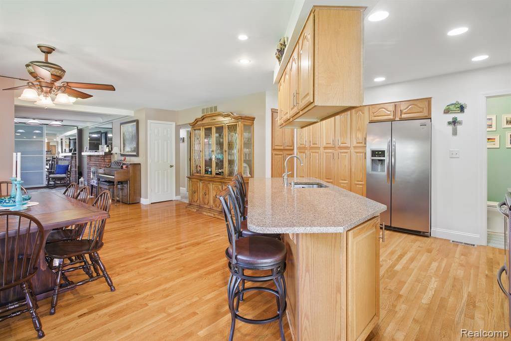 4371 Waverly Drive, Waterford, MI 48329 — Photo 7
