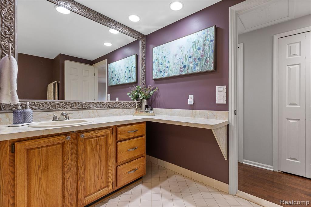8268 Pine Lake Drive, Davisburg, MI 48350 — Photo 40