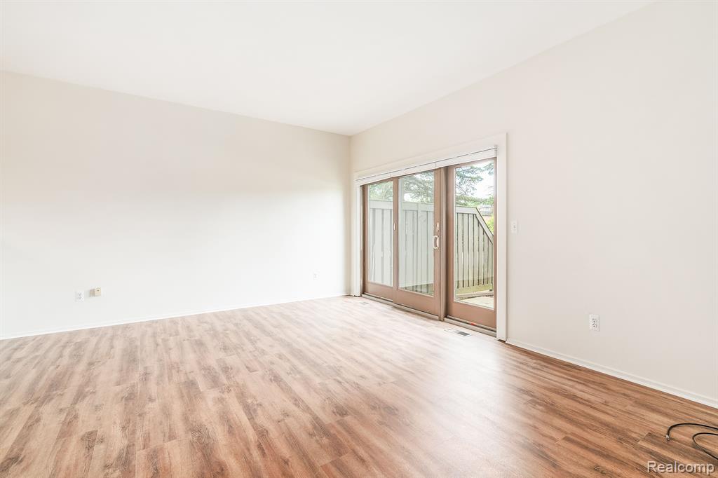 2109 PAULINE CT, Ann Arbor, MI 48103 — Photo 11