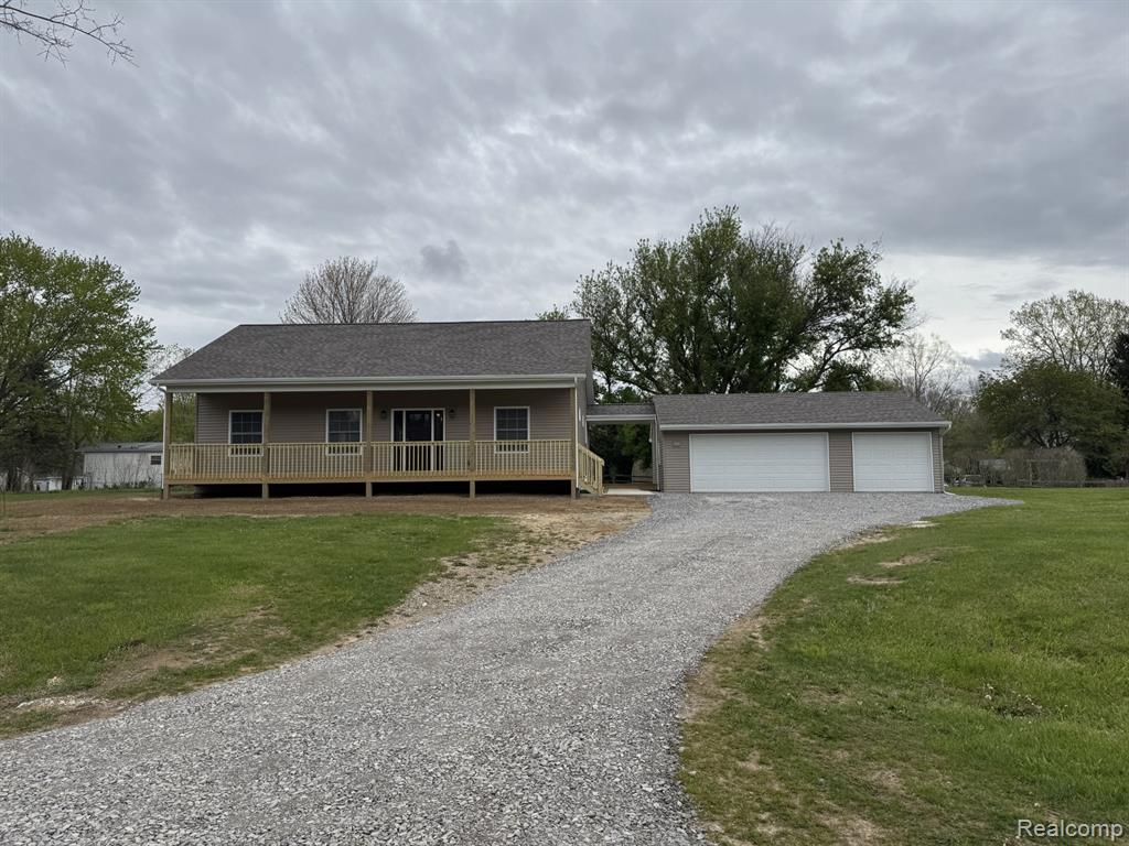 1939 Manchester Drive, Lapeer, MI 48446 — Photo 2