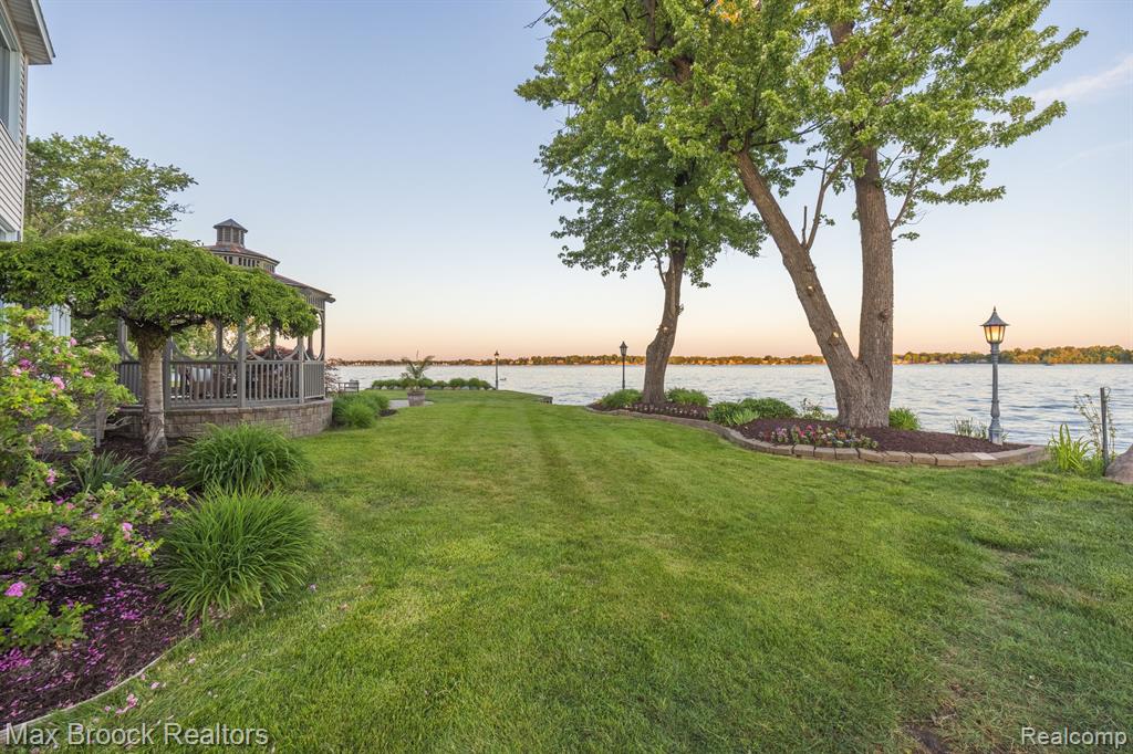 4659 LINWOOD Street, West Bloomfield, MI 48324 — Photo 6