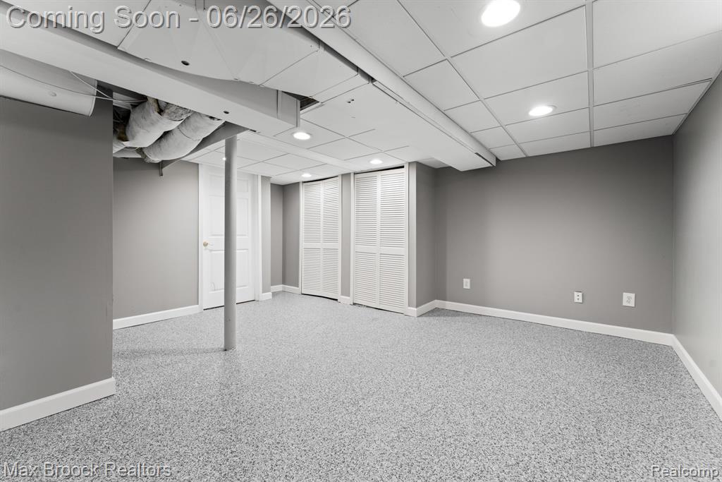 618 S Gainsborough Avenue, Royal Oak, MI 48067 — Photo 20