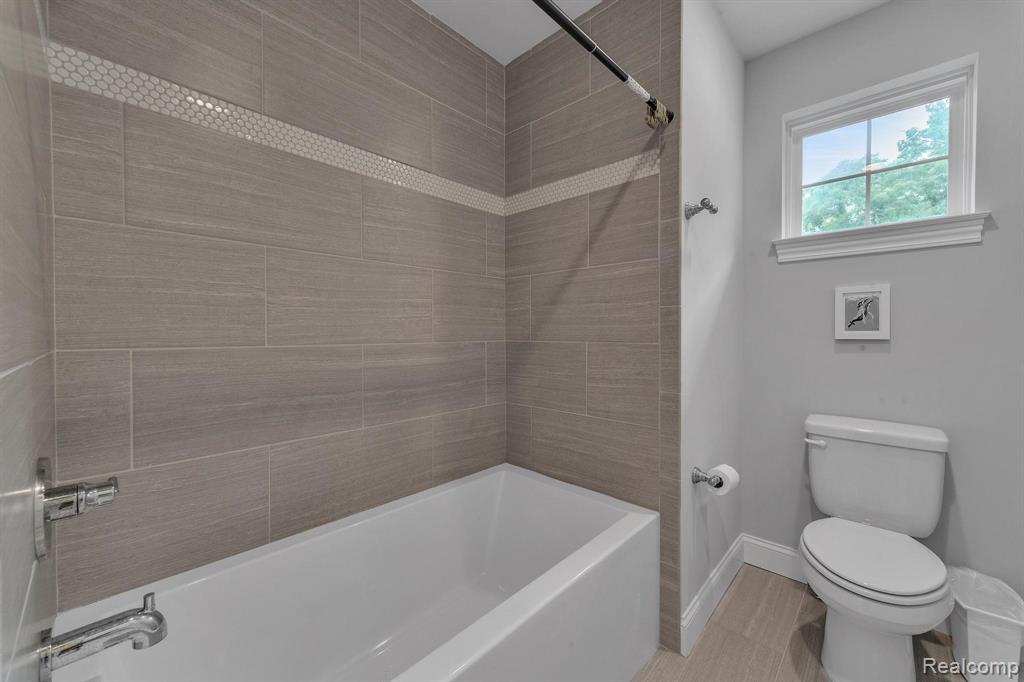 9857 Dartmouth Road, Clarkston, MI 48348 — Photo 34