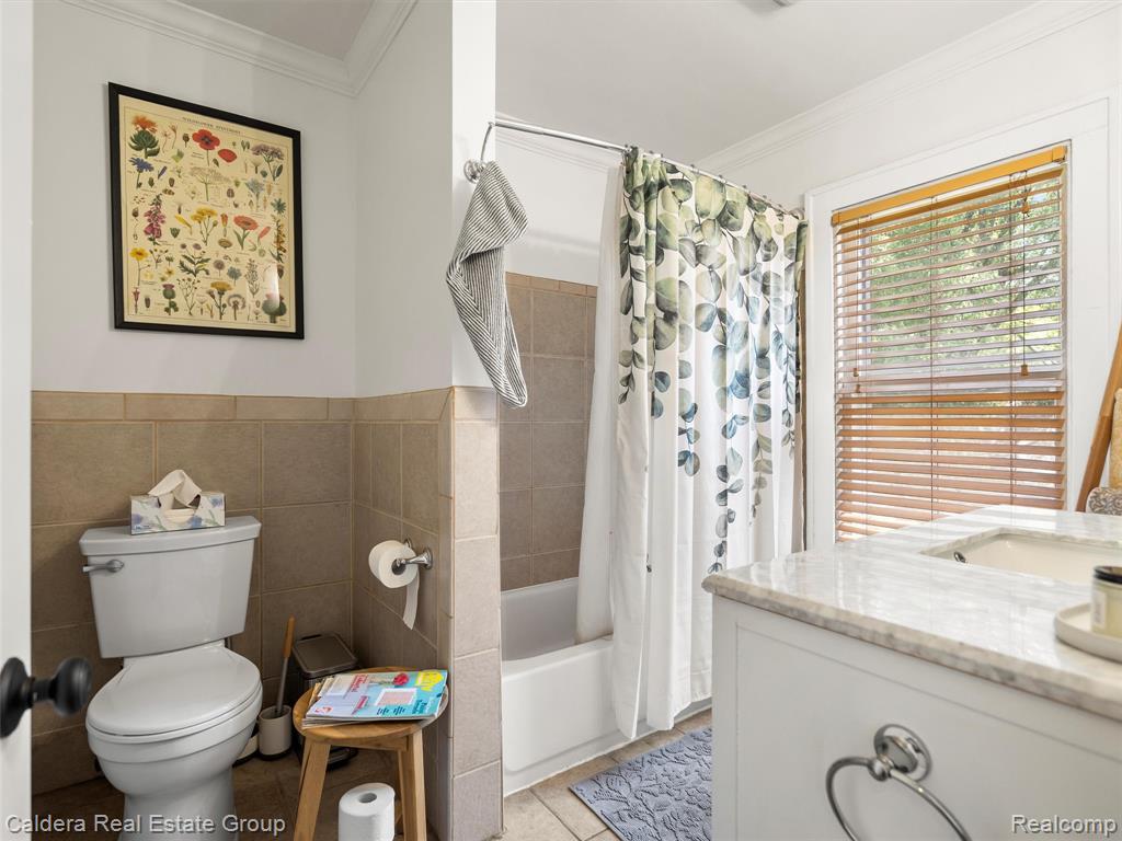 520 E Jarvis Avenue, Hazel Park, MI 48030 — Photo 19