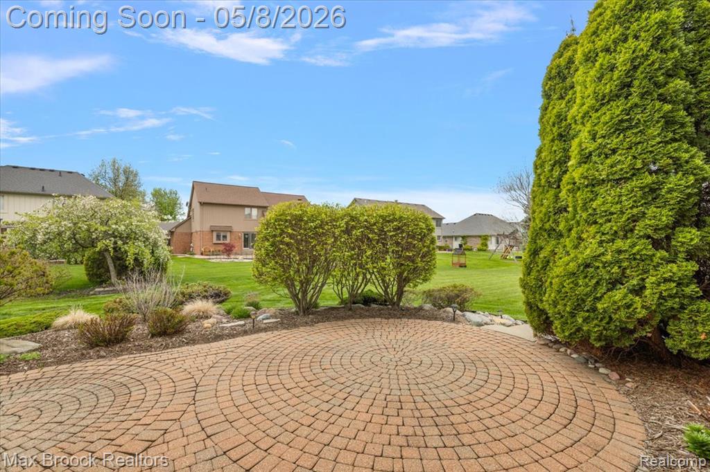 46597 Covington Drive, Macomb, MI 48044 — Photo 30
