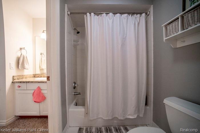 4853 Goodison Place Drive, Rochester, MI 48306 — Photo 33