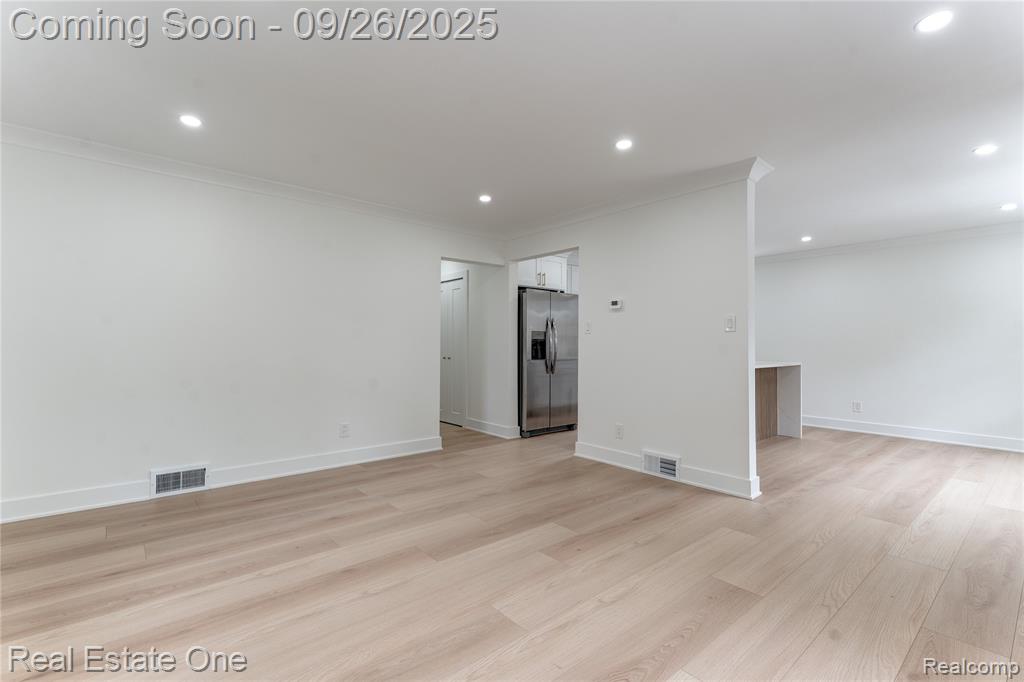 4702 Thorncroft Avenue, Royal Oak, MI 48073 — Photo 5