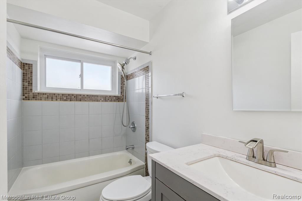 4628 Hillcrest Avenue, Royal Oak, MI 48073 — Photo 15