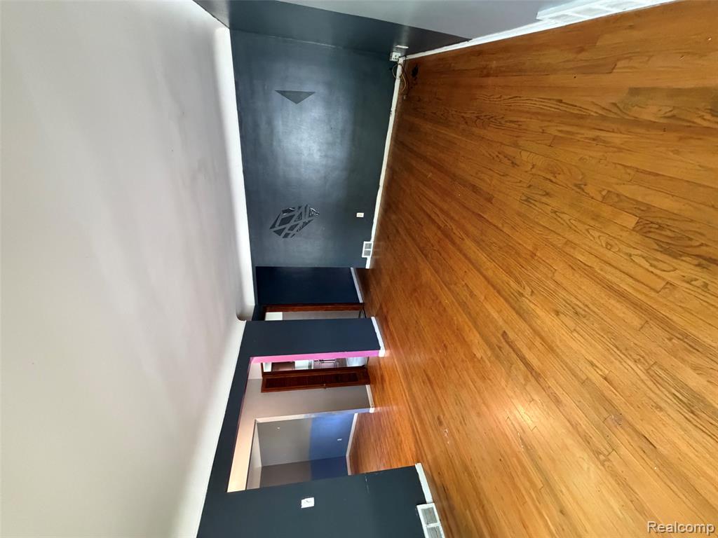 23750 Wildwood Street, Oak Park, MI 48237 — Photo 6